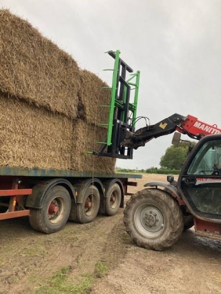 Spiked Bale Grabs 8