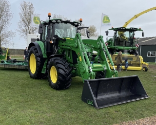 6 Series Loader Buckets 4