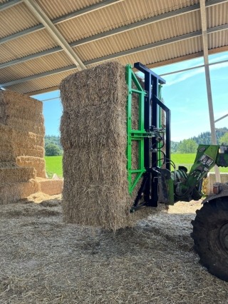 Spiked Bale Grabs 11