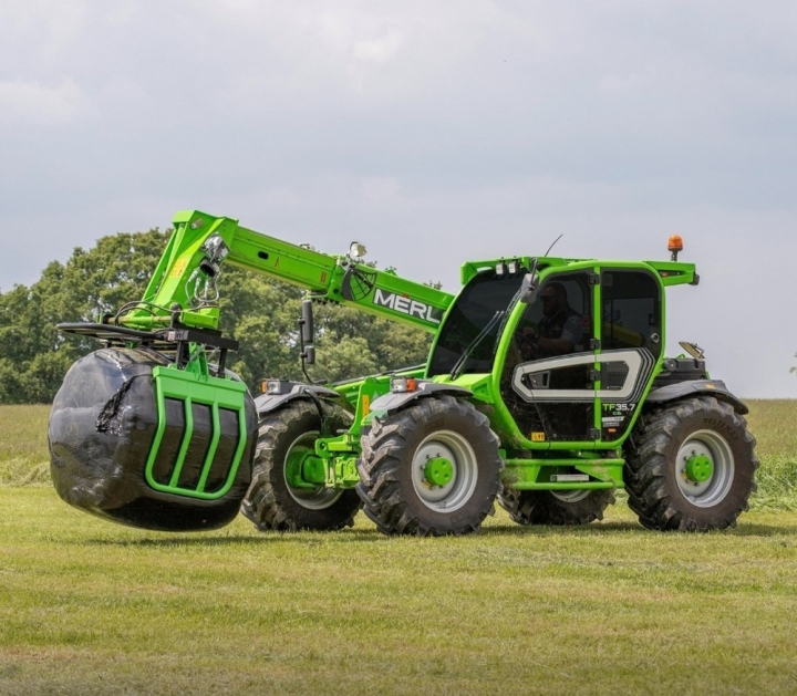 Bale Stackers (Soft Hands)